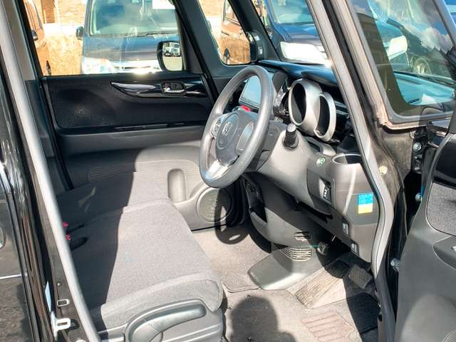 ホンダ Ｎ　ＢＯＸ ６６０ カスタムＧ Ｌパッケージ H28年 (九州・沖縄) 99