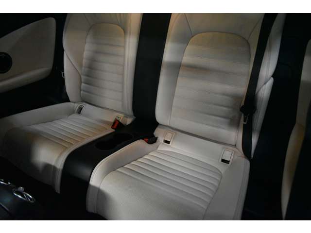 メルセデスベンツ Ｃクラス Ｃ１８０ スポーツ レザーエクスクルーシブパッケージ R1年 (関東) 99