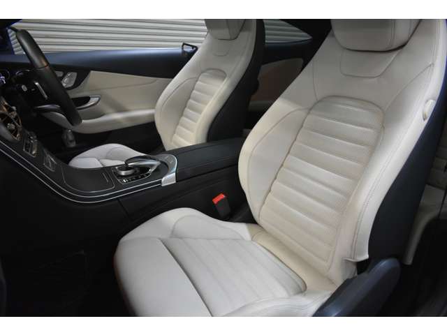 メルセデスベンツ Ｃクラス Ｃ１８０ スポーツ レザーエクスクルーシブパッケージ R1年 (関東) 99