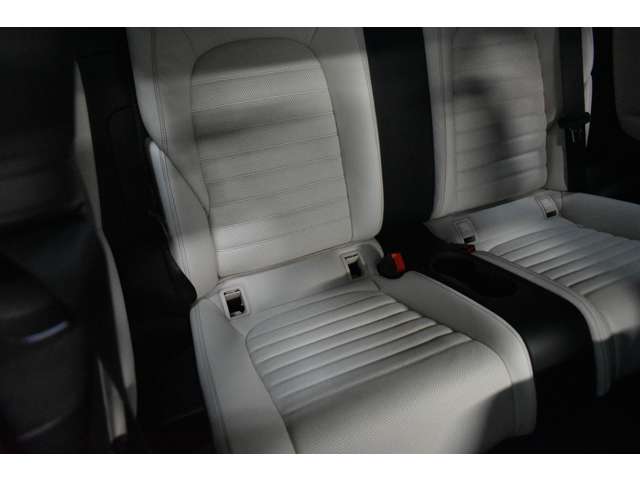 メルセデスベンツ Ｃクラス Ｃ１８０ スポーツ レザーエクスクルーシブパッケージ R1年 (関東) 99