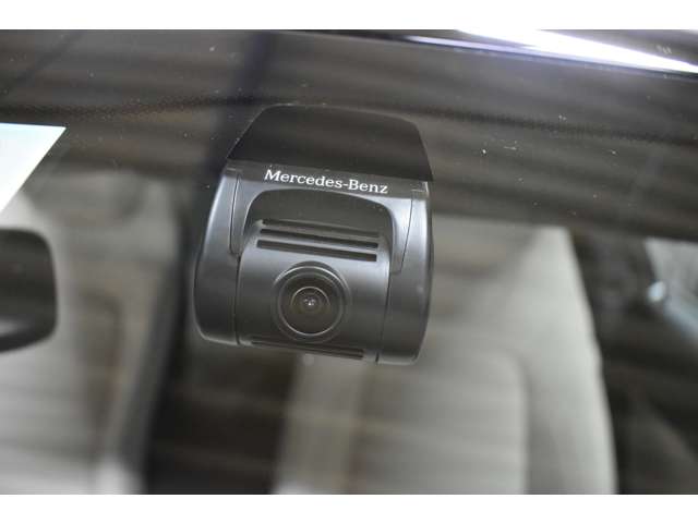 メルセデスベンツ Ｃクラス Ｃ１８０ スポーツ レザーエクスクルーシブパッケージ R1年 (関東) 99