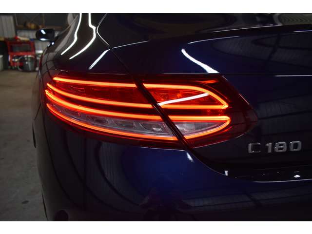 メルセデスベンツ Ｃクラス Ｃ１８０ スポーツ レザーエクスクルーシブパッケージ R1年 (関東) 99