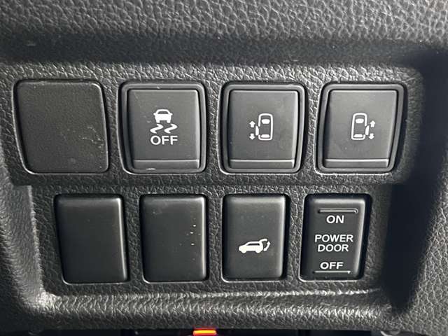 日産 エルグランド ２．５ ２５０ハイウェイスターＳ H27年 (関東) 99