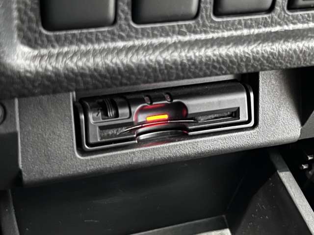 日産 エルグランド ２．５ ２５０ハイウェイスターＳ H27年 (関東) 99