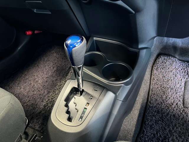 トヨタ アクア １．５ Ｓ R1年 (東北) 99