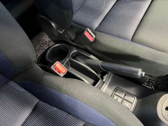 トヨタ アクア １．５ Ｓ R1年 (東北) 99