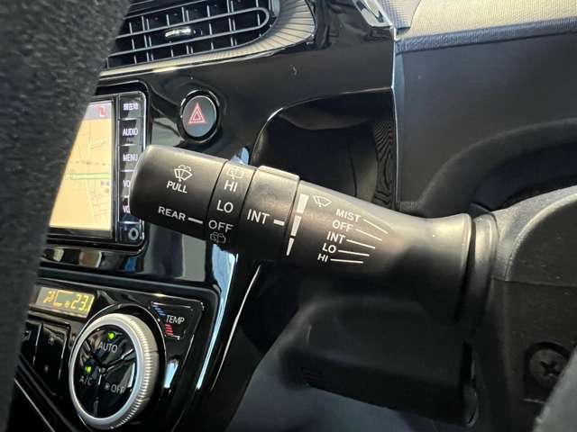 トヨタ アクア １．５ Ｓ R1年 (東北) 99