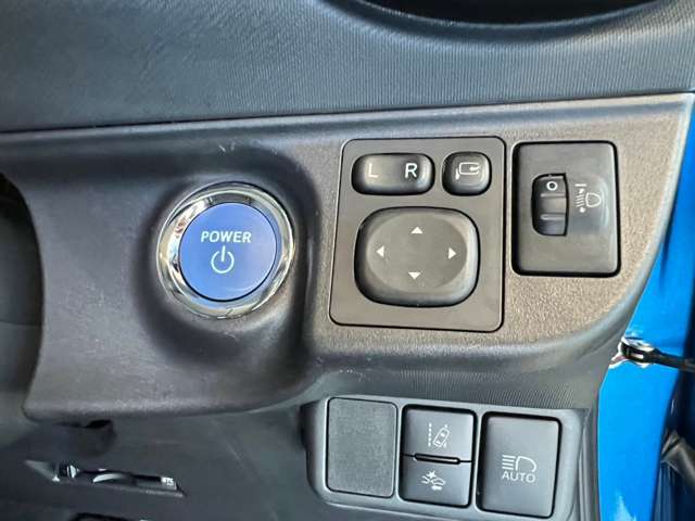 トヨタ アクア １．５ Ｓ R1年 (東北) 99