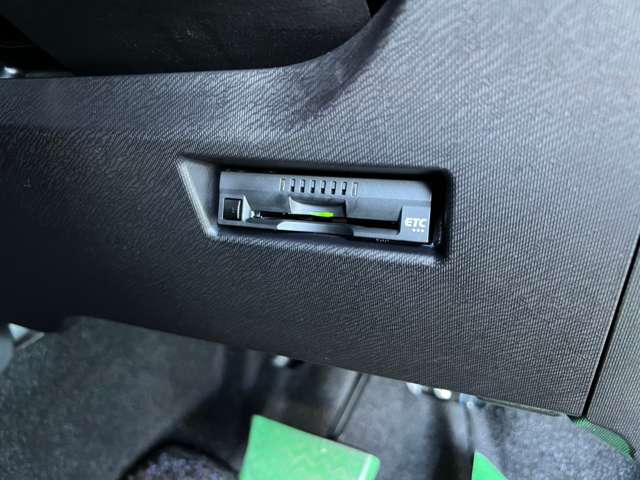 トヨタ アクア １．５ Ｓ R1年 (東北) 99