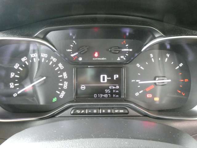 シトロエン Ｃ３ セントジェームス R1年 (関東) 99