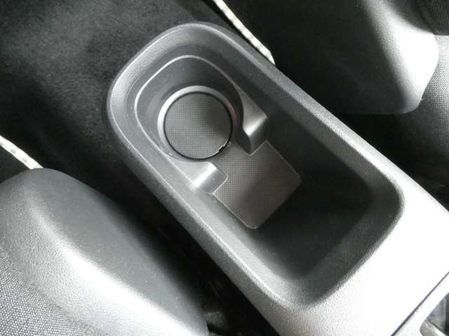 シトロエン Ｃ３ セントジェームス R1年 (関東) 99