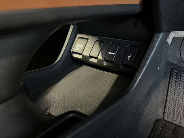 ホンダ ヴェゼル １．５ ハイブリッド Ｚ ホンダセンシング H30年 (東北) 99