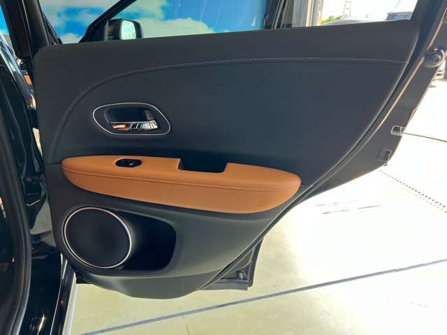 ホンダ ヴェゼル １．５ ハイブリッド Ｚ ホンダセンシング H30年 (東北) 99