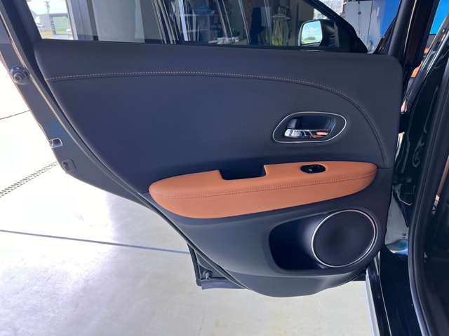 ホンダ ヴェゼル １．５ ハイブリッド Ｚ ホンダセンシング H30年 (東北) 99