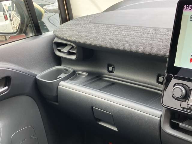 トヨタ シエンタ １．５ Ｚ R6年 (東海) 99