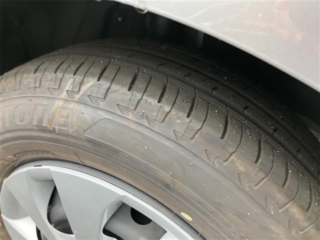 トヨタ ヤリス １．０ Ｘ R5年 (東海) 99