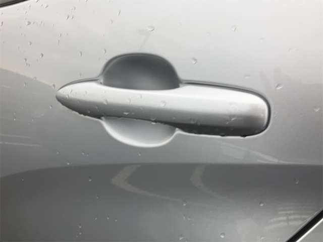 トヨタ ヤリス １．０ Ｘ R5年 (東海) 99