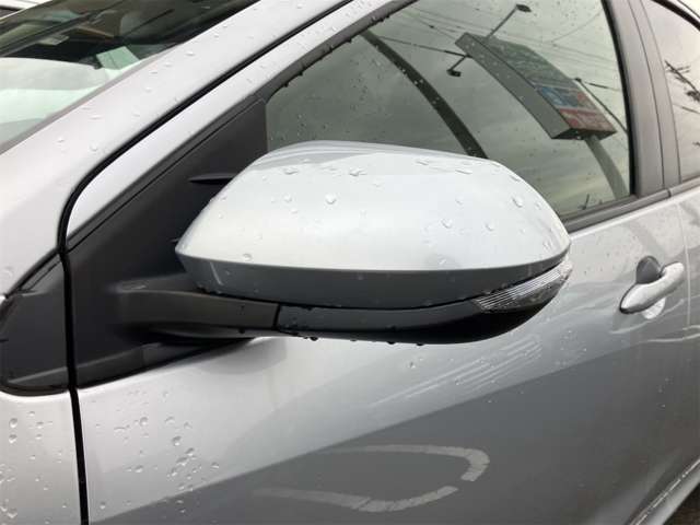 トヨタ ヤリス １．０ Ｘ R5年 (東海) 99