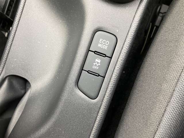 トヨタ ヤリス １．０ Ｘ R5年 (東海) 99