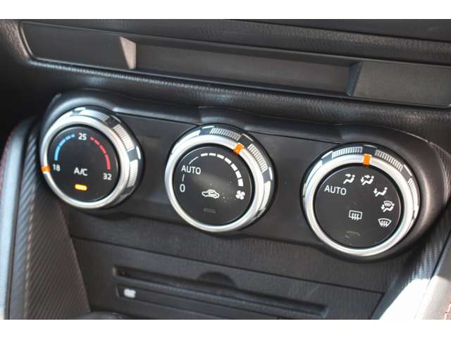 マツダ デミオ １．５ ＸＤ ツーリング ディーゼルターボ H26年 (関東) 99