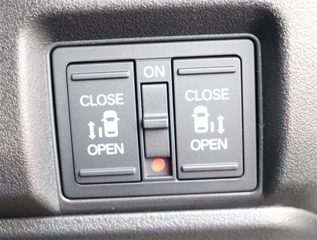 ホンダ Ｎ　ＢＯＸ カスタム ６６０ ターボ R6年 (関東) 99