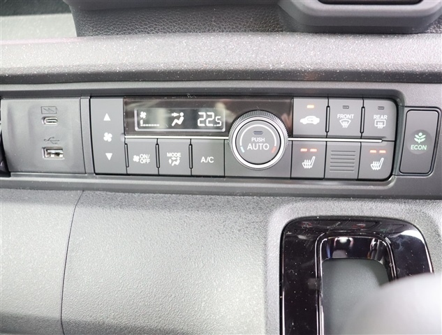 ホンダ Ｎ　ＢＯＸ カスタム ６６０ ターボ R6年 (関東) 99