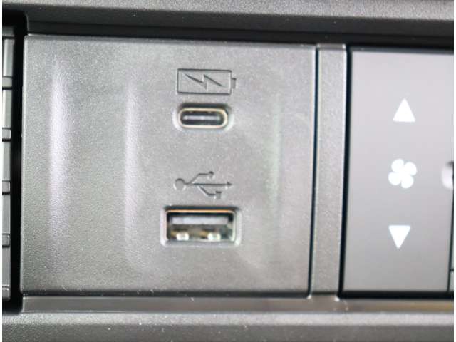 ホンダ Ｎ　ＢＯＸ カスタム ６６０ ターボ R6年 (関東) 99