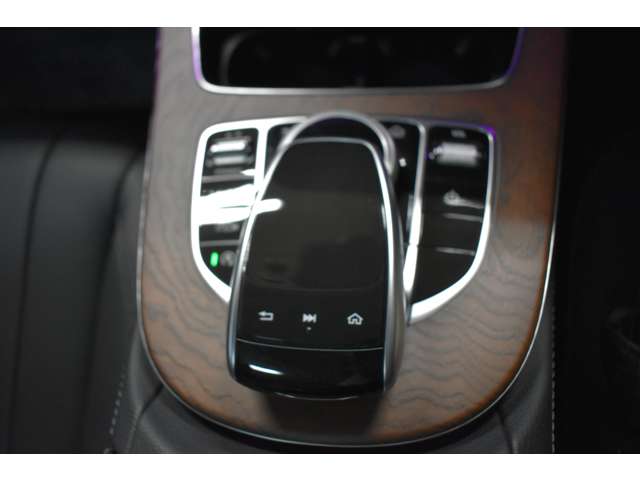 メルセデスベンツ Ｅクラス Ｅ４００ ４マチック エクスクルーシブ ４ＷＤ H29年 (関東) 99