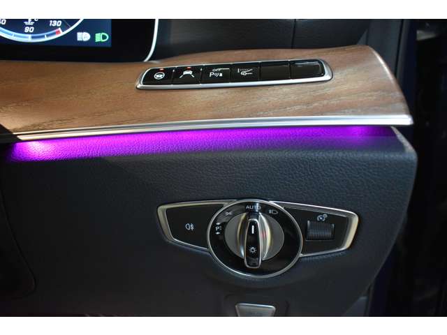 メルセデスベンツ Ｅクラス Ｅ４００ ４マチック エクスクルーシブ ４ＷＤ H29年 (関東) 99