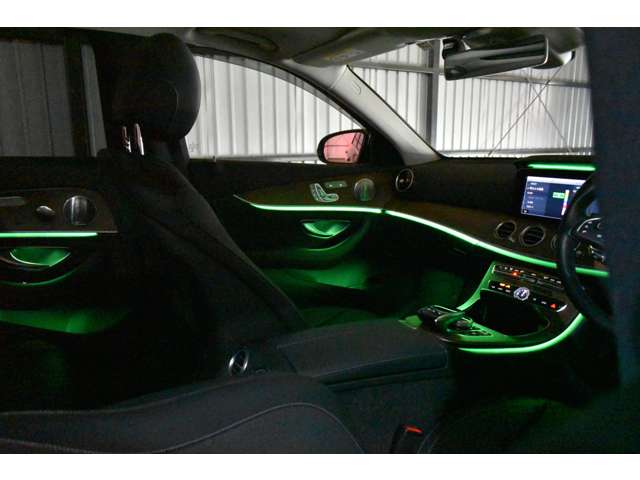 メルセデスベンツ Ｅクラス Ｅ４００ ４マチック エクスクルーシブ ４ＷＤ H29年 (関東) 99