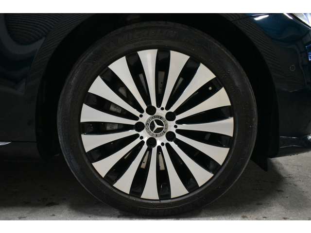 メルセデスベンツ Ｅクラス Ｅ４００ ４マチック エクスクルーシブ ４ＷＤ H29年 (関東) 99