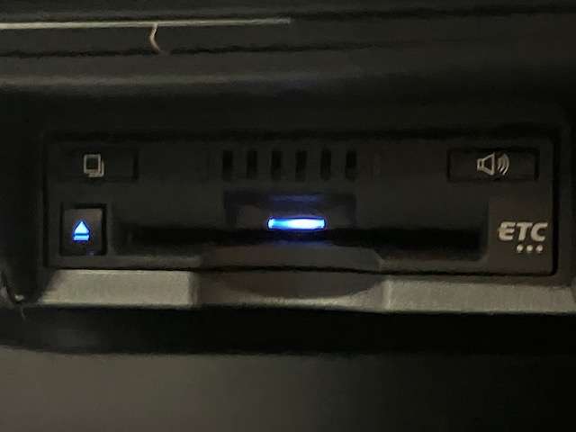 トヨタ クラウン　ハイブリッド ハイブリッド ２．５ ＲＳ アドバンス ＦＯＵＲ ４ＷＤ H30年 (北海道) 99