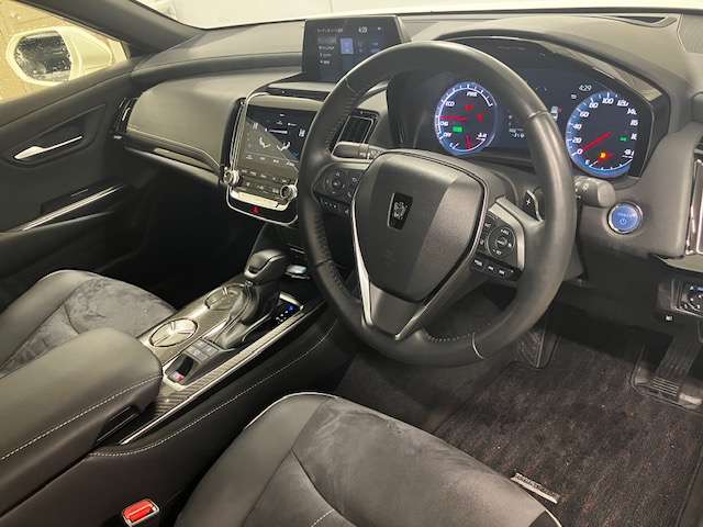 トヨタ クラウン　ハイブリッド ハイブリッド ２．５ ＲＳ アドバンス ＦＯＵＲ ４ＷＤ H30年 (北海道) 99