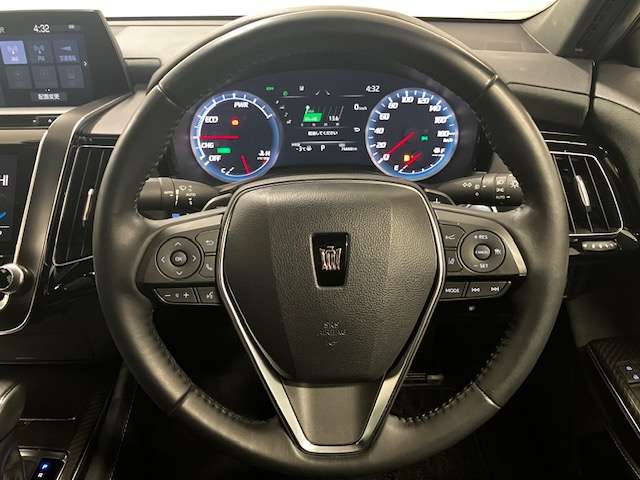 トヨタ クラウン　ハイブリッド ハイブリッド ２．５ ＲＳ アドバンス ＦＯＵＲ ４ＷＤ H30年 (北海道) 99