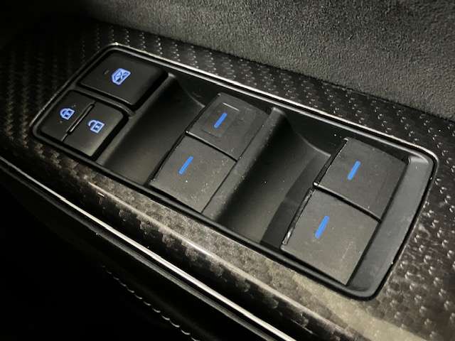 トヨタ クラウン　ハイブリッド ハイブリッド ２．５ ＲＳ アドバンス ＦＯＵＲ ４ＷＤ H30年 (北海道) 99