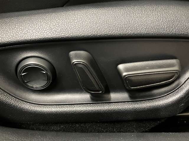 トヨタ クラウン　ハイブリッド ハイブリッド ２．５ ＲＳ アドバンス ＦＯＵＲ ４ＷＤ H30年 (北海道) 99