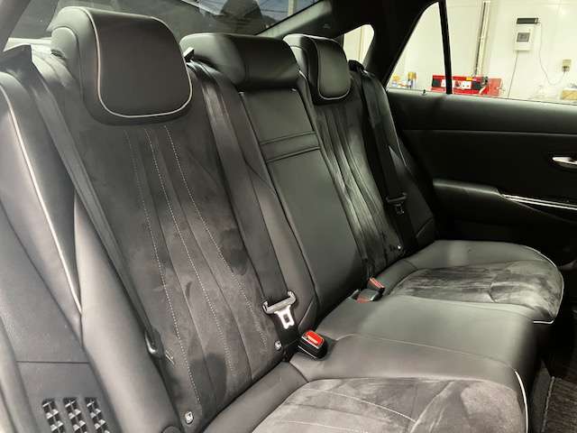 トヨタ クラウン　ハイブリッド ハイブリッド ２．５ ＲＳ アドバンス ＦＯＵＲ ４ＷＤ H30年 (北海道) 99