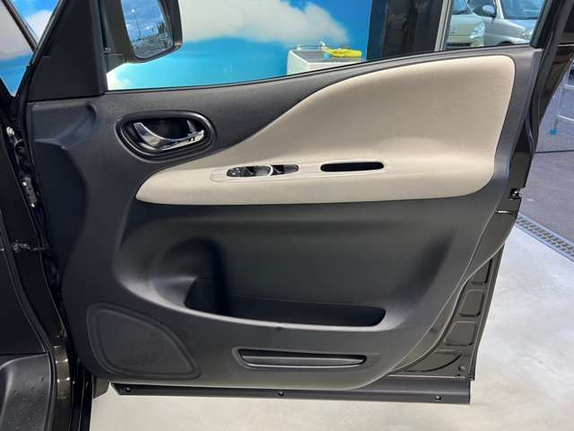 日産 セレナ ２．０ ハイウェイスター Ｇ エアロモード Ｓ－ＨＹＢＲＩＤ アドバンスドセーフティ パッケージ H27年 (東北) 99