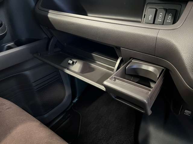 ホンダ Ｎ　ＢＯＸ ６６０ Ｇ ＥＸ ホンダセンシング カッパーブラウンスタイル R1年 (東北) 99