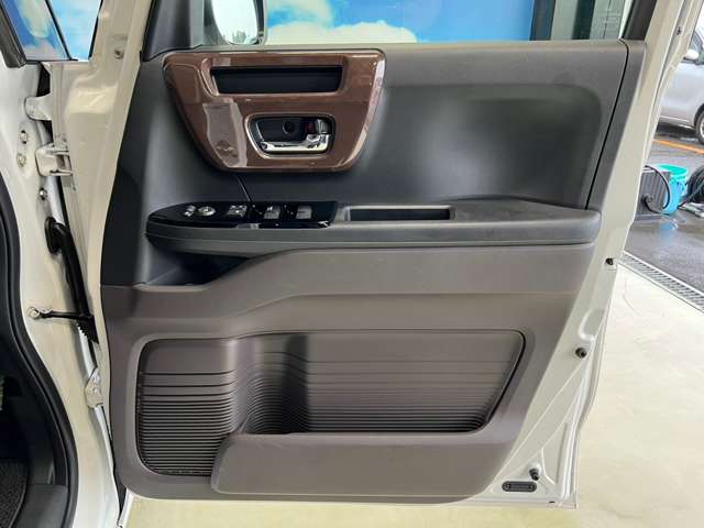 ホンダ Ｎ　ＢＯＸ ６６０ Ｇ ＥＸ ホンダセンシング カッパーブラウンスタイル R1年 (東北) 99