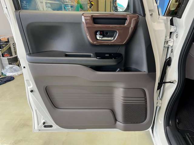 ホンダ Ｎ　ＢＯＸ ６６０ Ｇ ＥＸ ホンダセンシング カッパーブラウンスタイル R1年 (東北) 99