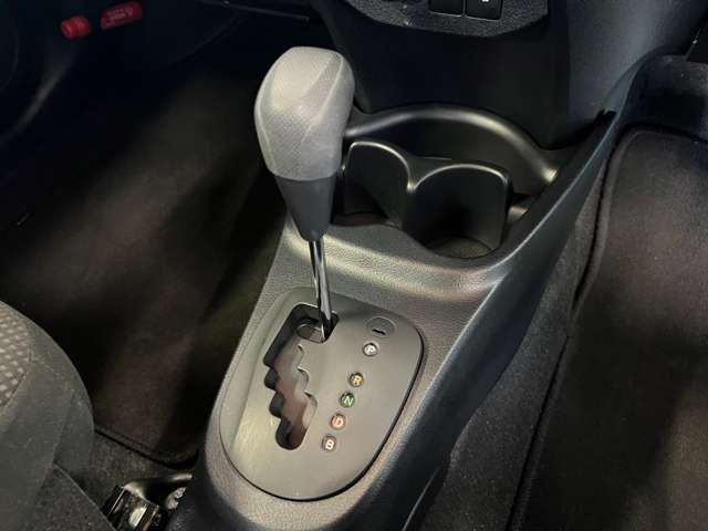 トヨタ ヴィッツ　ハイブリッド １．５ ハイブリッド Ｆ R1年 (東北) 99