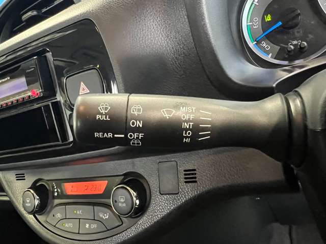 トヨタ ヴィッツ　ハイブリッド １．５ ハイブリッド Ｆ R1年 (東北) 99