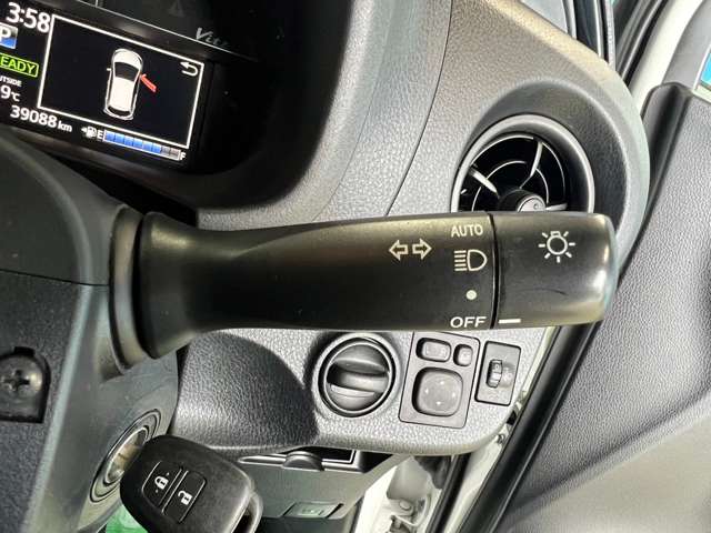 トヨタ ヴィッツ　ハイブリッド １．５ ハイブリッド Ｆ R1年 (東北) 99