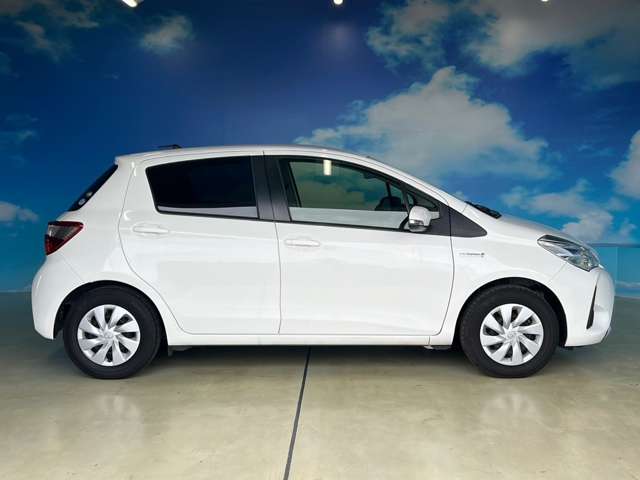 トヨタ ヴィッツ　ハイブリッド １．５ ハイブリッド Ｆ R1年 (東北) 99