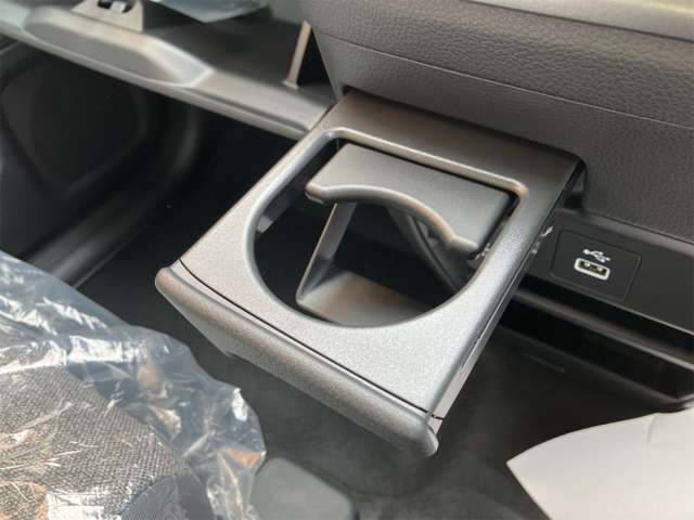 ホンダ フリード　ハイブリッド １．５ Ｅ：ＨＥＶ エアー R6年 (東海) 99