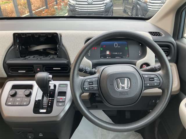 ホンダ フリード　ハイブリッド １．５ Ｅ：ＨＥＶ エアー R6年 (東海) 99