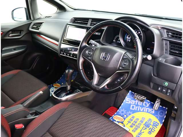 ホンダ フィット １．５ ＲＳ ホンダセンシング H30年 (関東) 99
