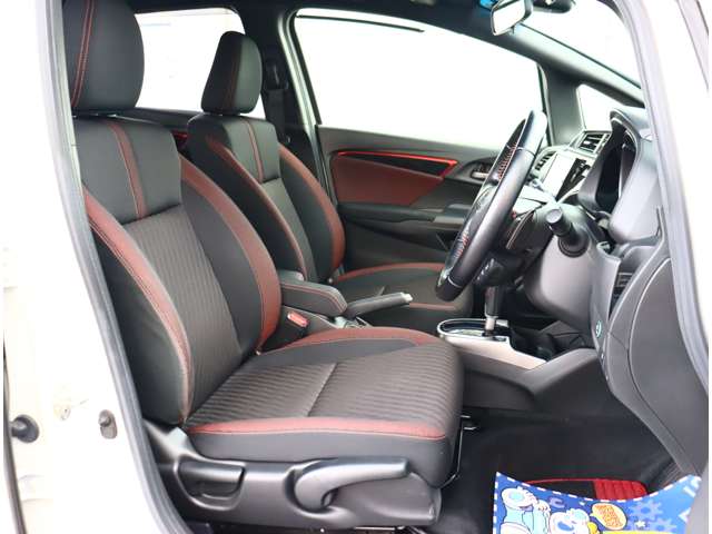 ホンダ フィット １．５ ＲＳ ホンダセンシング H30年 (関東) 99