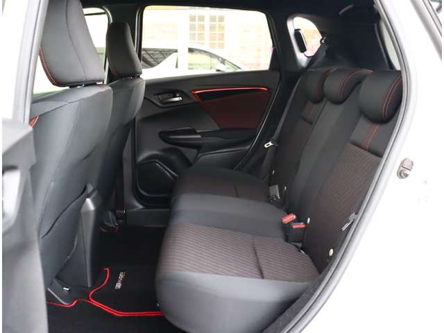 ホンダ フィット １．５ ＲＳ ホンダセンシング H30年 (関東) 99